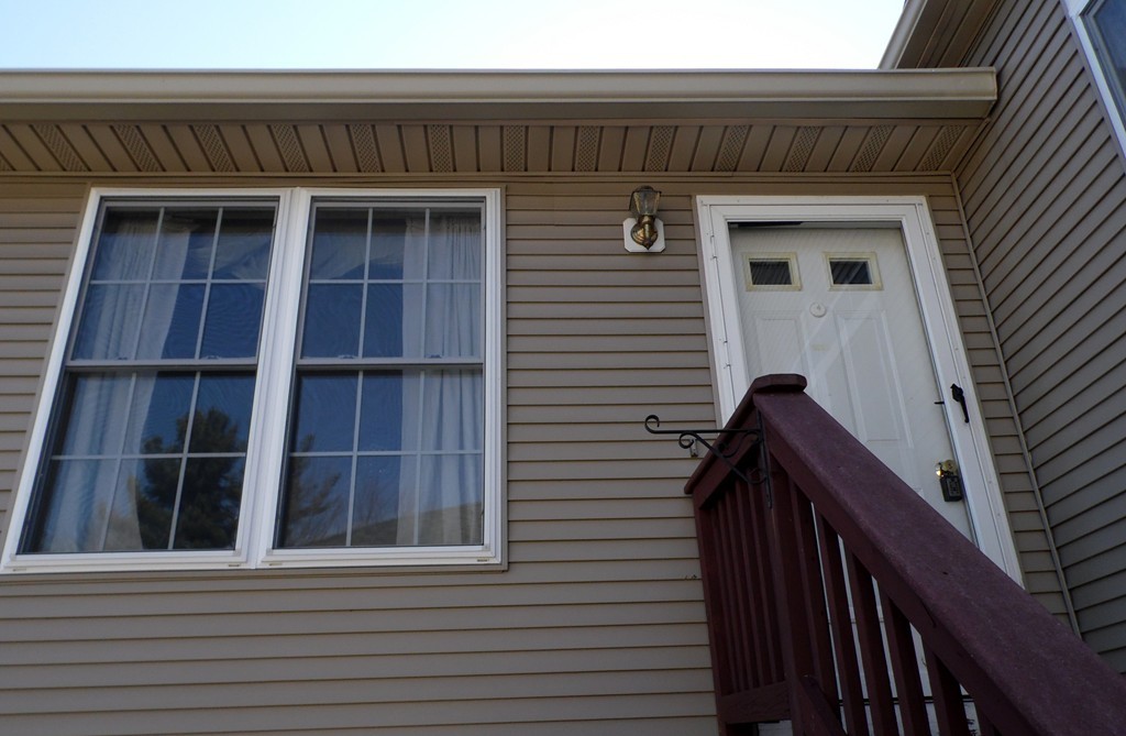 29 Castle Hills Road, Unit F Agawam, MA 01001 - Photo 1 of 9 Gallery Image 1