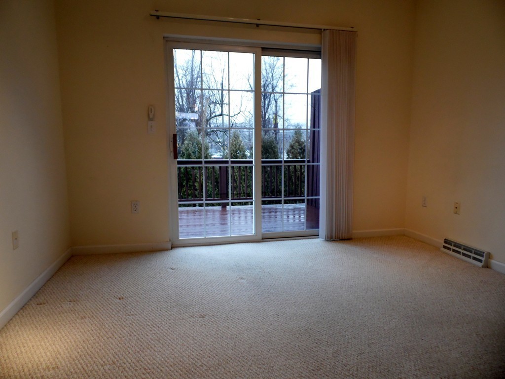29 Castle Hills Road, Unit F Agawam, MA 01001 - Photo 8 of 9 Gallery Image 8