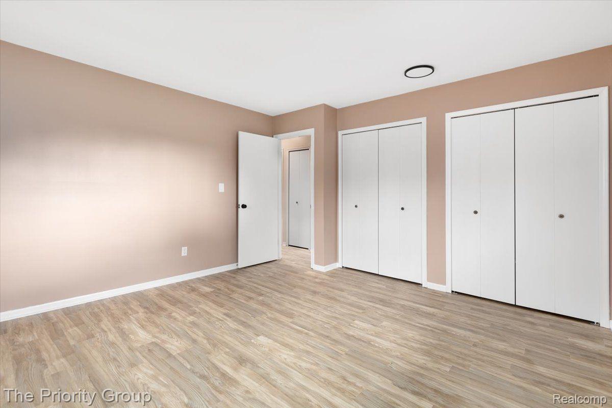 11679 Milford Road Holly, MI 48442 - Photo 15 of 34 Double closets in primary