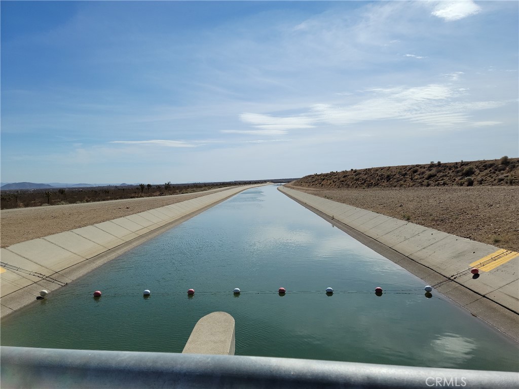 18501 Fort Tejon Road Llano, CA 93544 - Photo 16 of 19