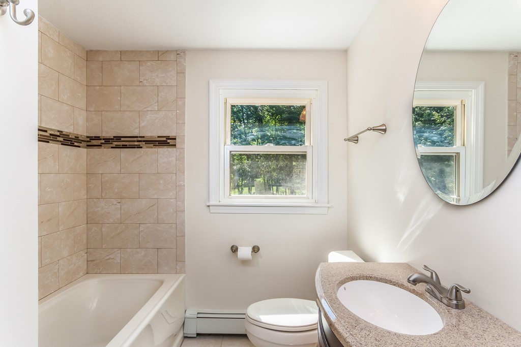 6 Reagan Road Townsend, MA 01469 - Photo 12 of 30 Gallery Image 12