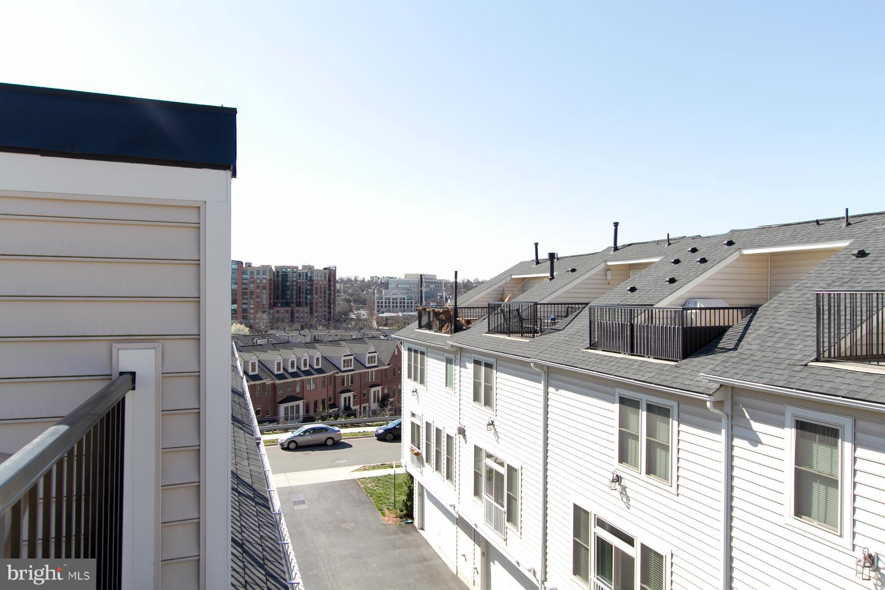 3419 Kemper Road Arlington, VA 22206 - Photo 22 of 30 a view of city from balcony