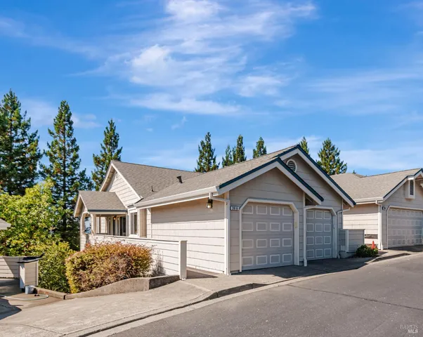 $550,000 | 2016 Stonefield Lane, Santa Rosa, CA 95403