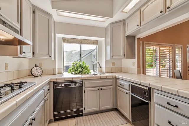 $550,000 | 2016 Stonefield Lane, Santa Rosa, CA 95403