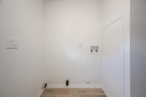 $229,900 | 14327 Northeast 136th Place, Waldo, FL 32694