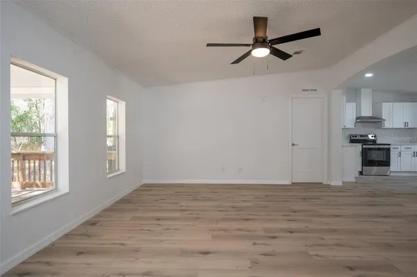 $229,900 | 14327 Northeast 136th Place, Waldo, FL 32694