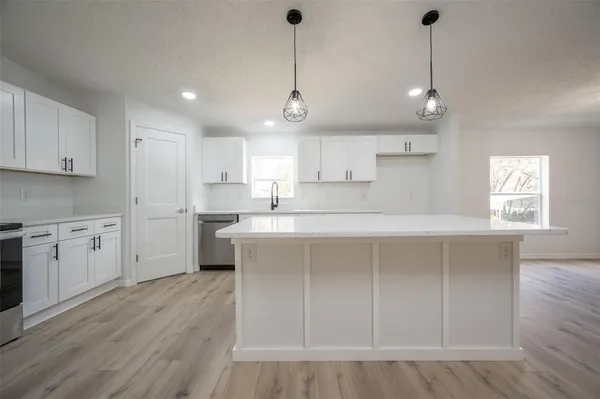 $229,900 | 14327 Northeast 136th Place, Waldo, FL 32694