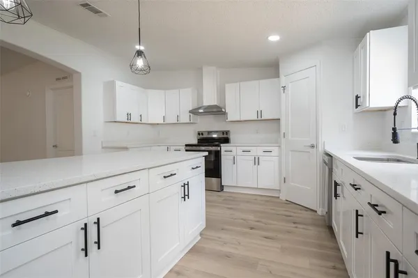 $229,900 | 14327 Northeast 136th Place, Waldo, FL 32694