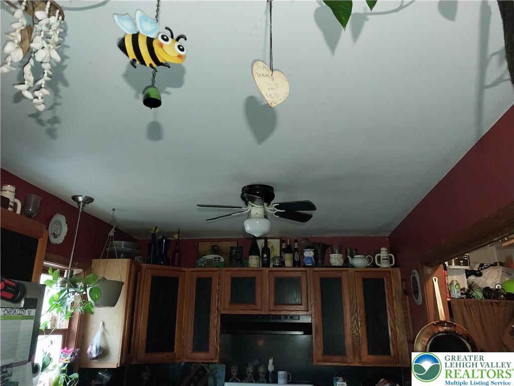 2108 Fox Road Bushkill, PA 18324 - Photo 19 of 98