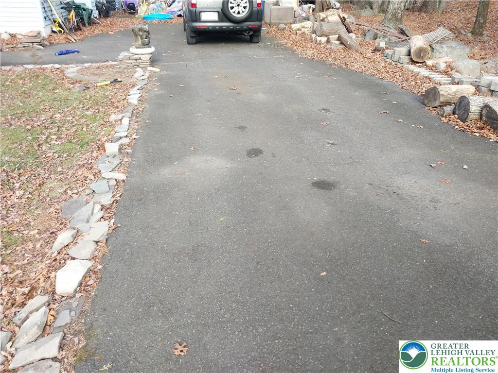 2108 Fox Road Bushkill, PA 18324 - Photo 74 of 98