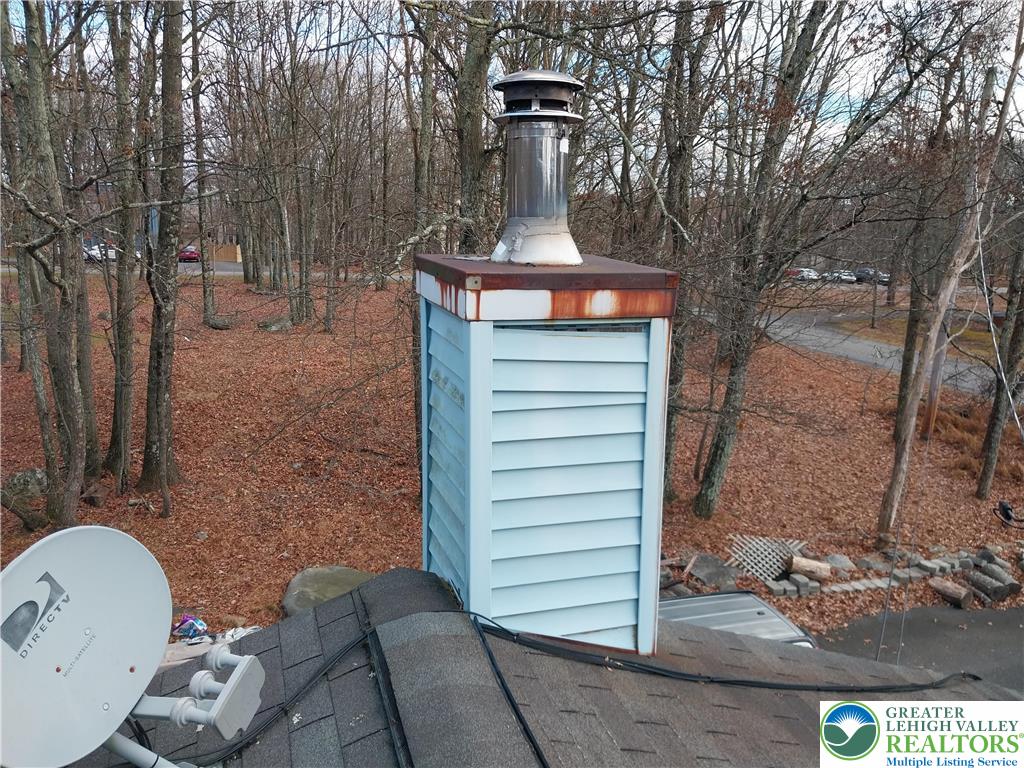 2108 Fox Road Bushkill, PA 18324 - Photo 98 of 98 a view of a couches in the patio