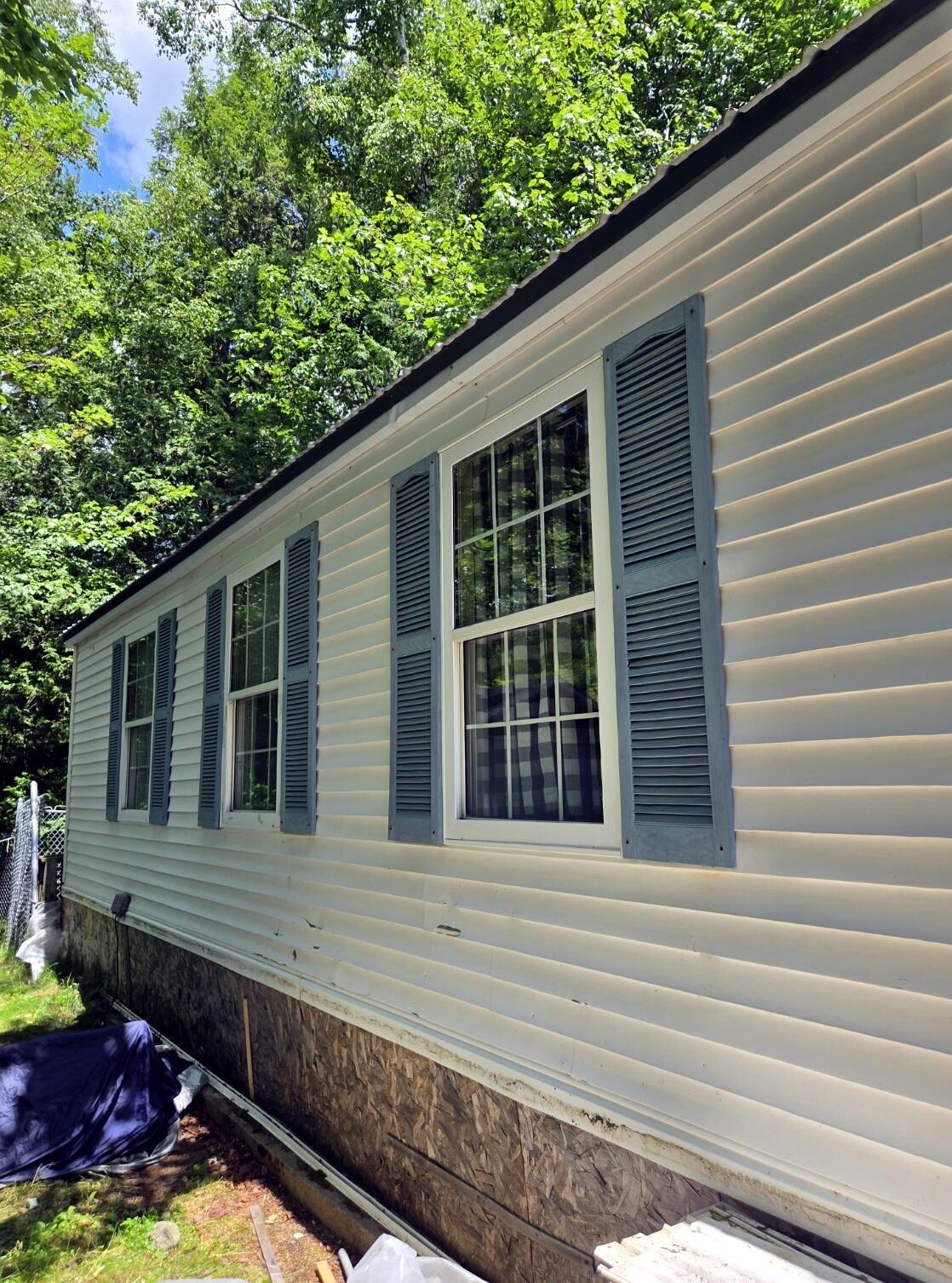 123 Cedar Street Millinocket, ME 04462 - Photo 3 of 16 Side