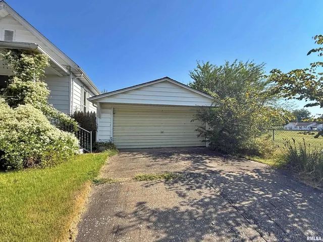 $109,900 | 601 East 5th Street, Metropolis, IL 62960