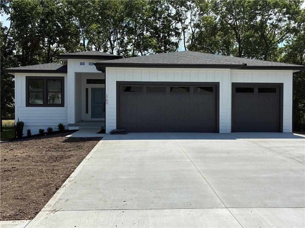 1703 Southwest Locust Street Oak Grove, MO 64075 - Photo 2 of 36