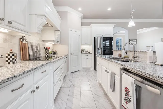 $426,500 | 649 Xavier Court, Waxahachie, TX 75165