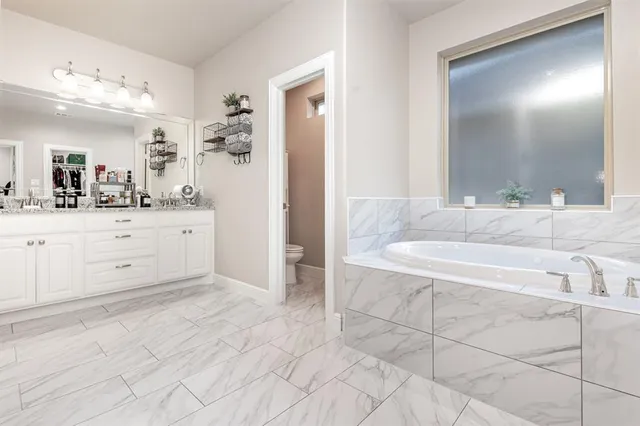 $426,500 | 649 Xavier Court, Waxahachie, TX 75165