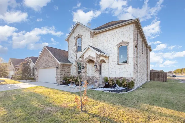 $426,500 | 649 Xavier Court, Waxahachie, TX 75165
