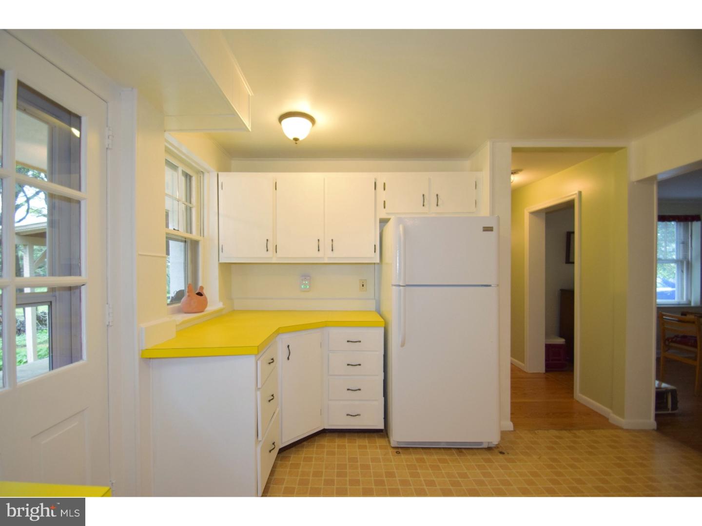 2016 Hilltop Road Flourtown, PA 19031 - Photo 14 of 24