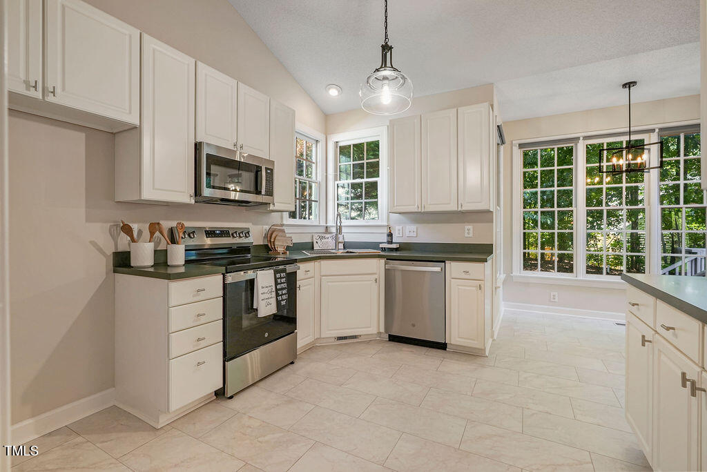 125 Chimney Rise Drive Cary, NC 27511 - Photo 16 of 40 125chimney-123