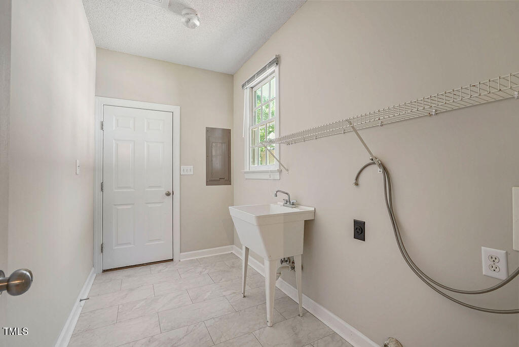 125 Chimney Rise Drive Cary, NC 27511 - Photo 26 of 40 125chimney-133