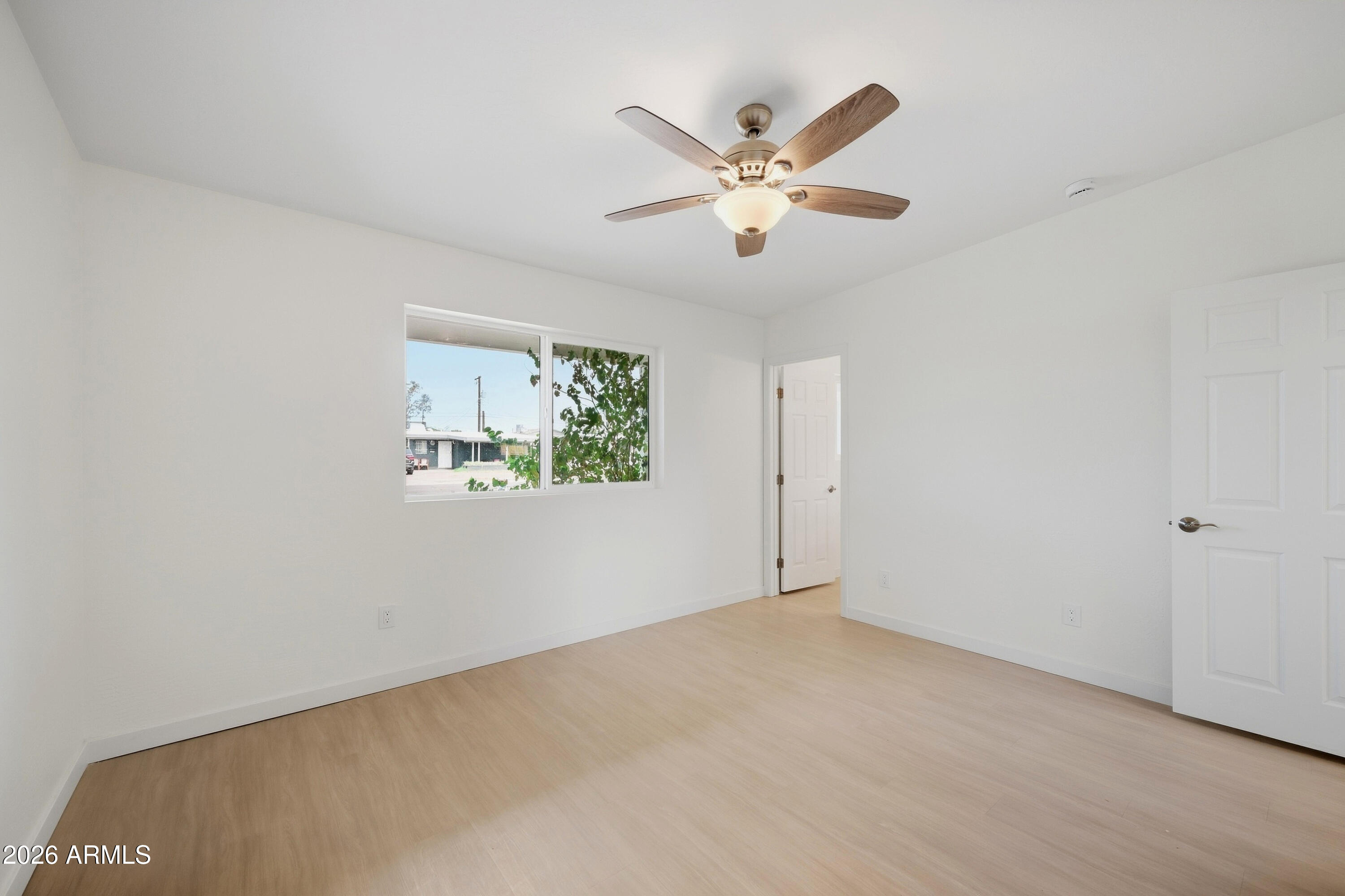 4143 West Cheery Lynn Road Phoenix, AZ 85019 - Photo 12 of 20 14_015_dsc_4295