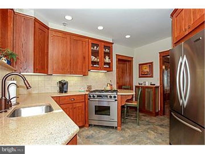 340 Summit Road Springfield, PA 19064 - Photo 8 of 24 Kitchen