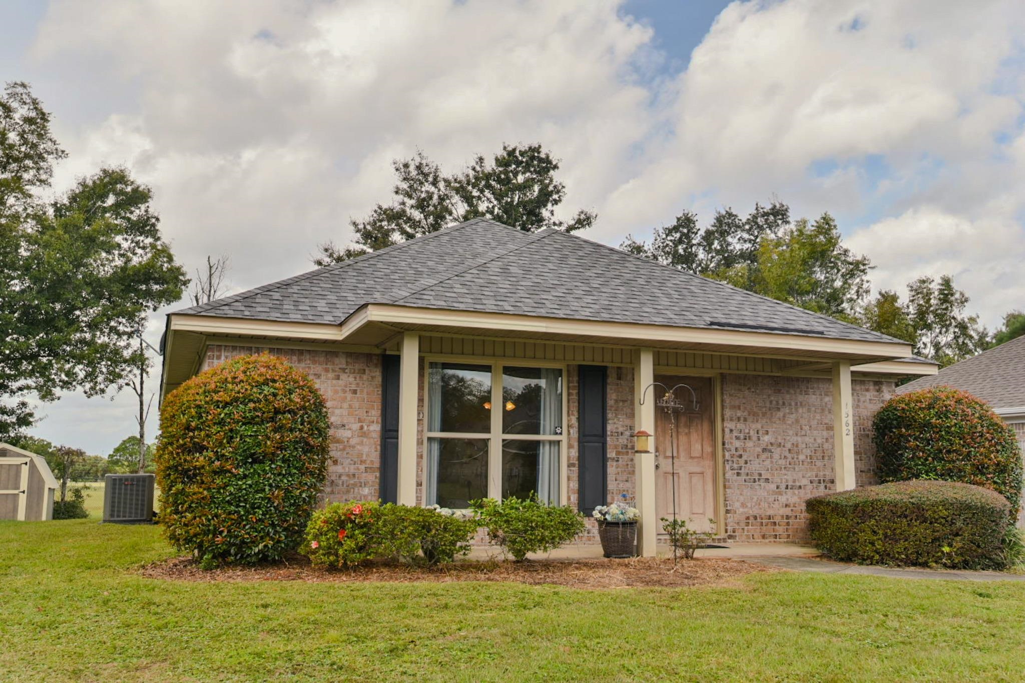 1562 Majesty Loop Foley, AL 36535 - Photo 4 of 21