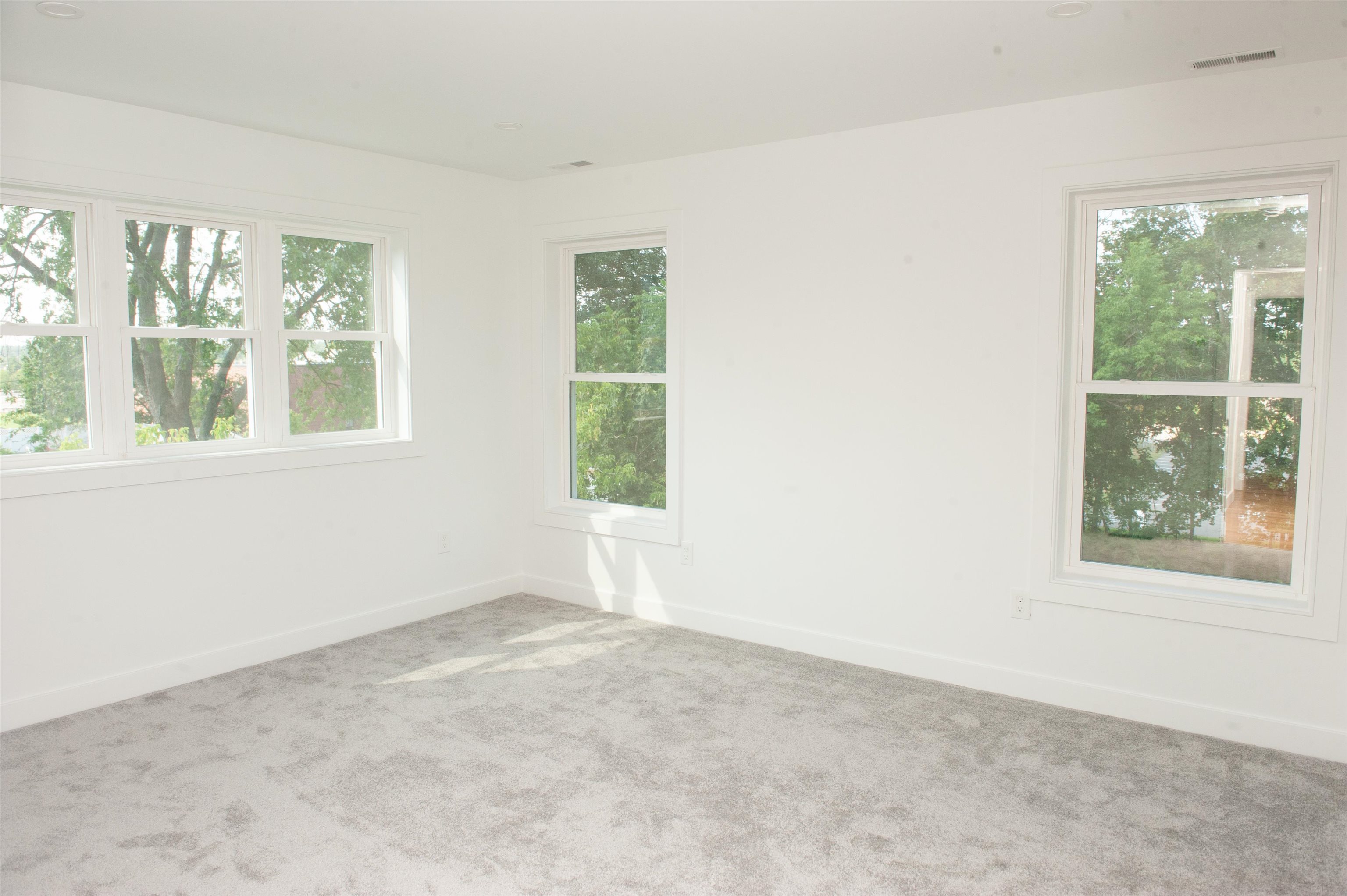 27 Mt Pleasant Street, Unit R Derry, NH 03038 - Photo 25 of 41 Gallery Image 25