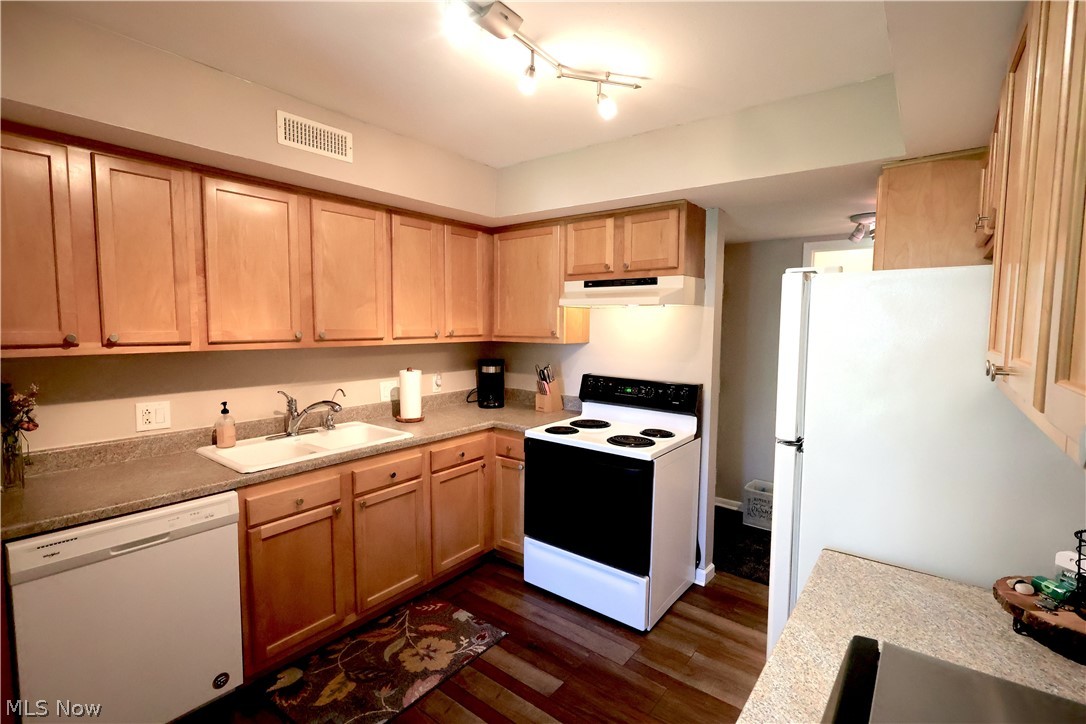 1115 Canyon View Road, Unit 403 Northfield, OH 44067 - Photo 11 of 23