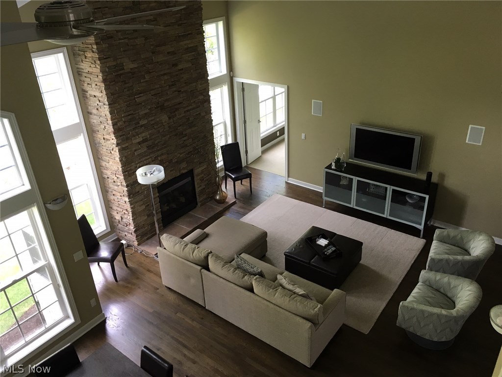 249 Burwick Road Cleveland, OH 44143 - Photo 4 of 29 Gallery Image 4