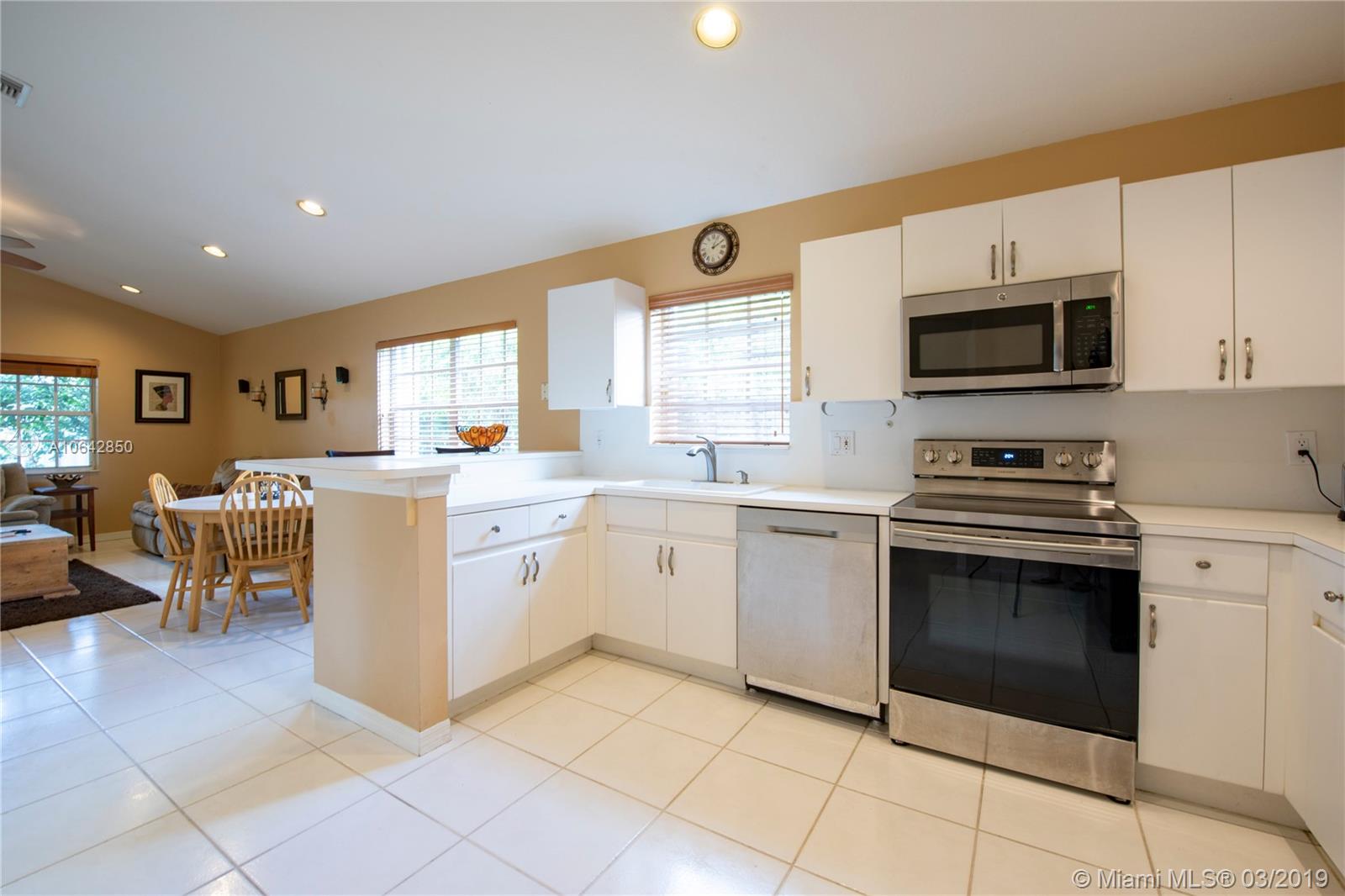 545 Slippery Rock Road Weston, FL 33327 - Photo 13 of 31 Gallery Image 13