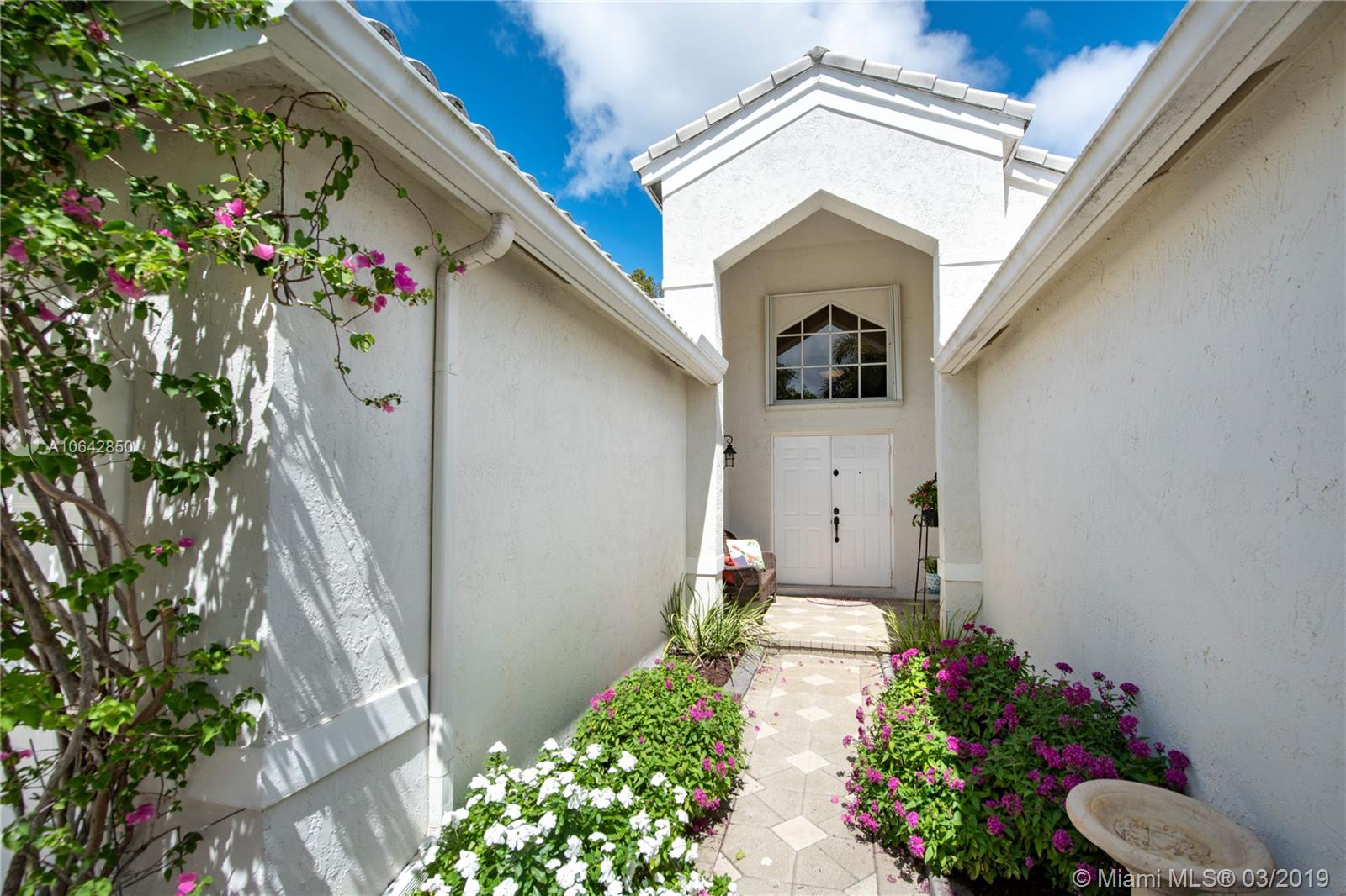 545 Slippery Rock Road Weston, FL 33327 - Photo 4 of 31 Gallery Image 4