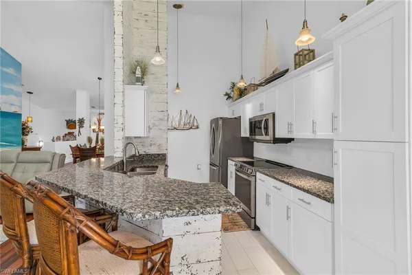 $469,000 | 275 Cays Drive, Unit 2208, Naples, FL 34114