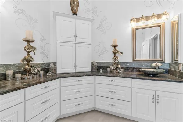 $469,000 | 275 Cays Drive, Unit 2208, Naples, FL 34114