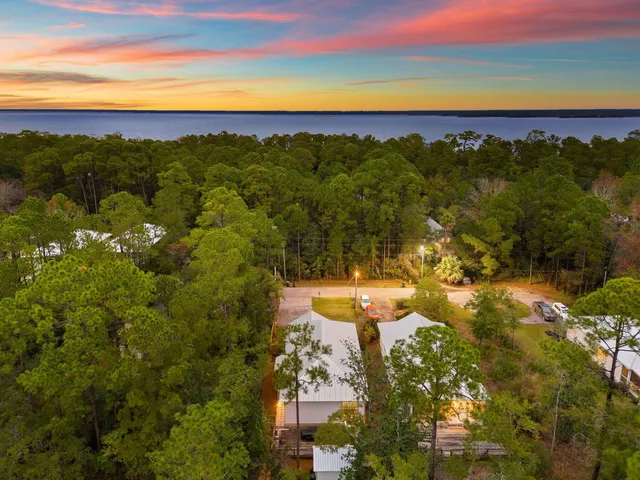 $685,000 | 156 Summer Breeze Lane, Santa Rosa Beach, FL 32459