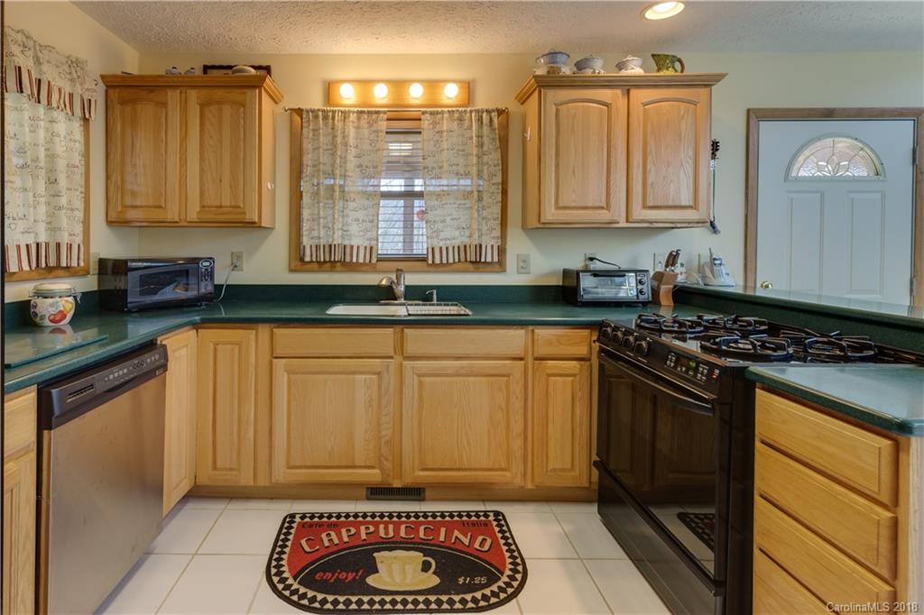 1601 Cold Springs Road Maggie Valley, NC 28751 - Photo 4 of 25 Gallery Image 4