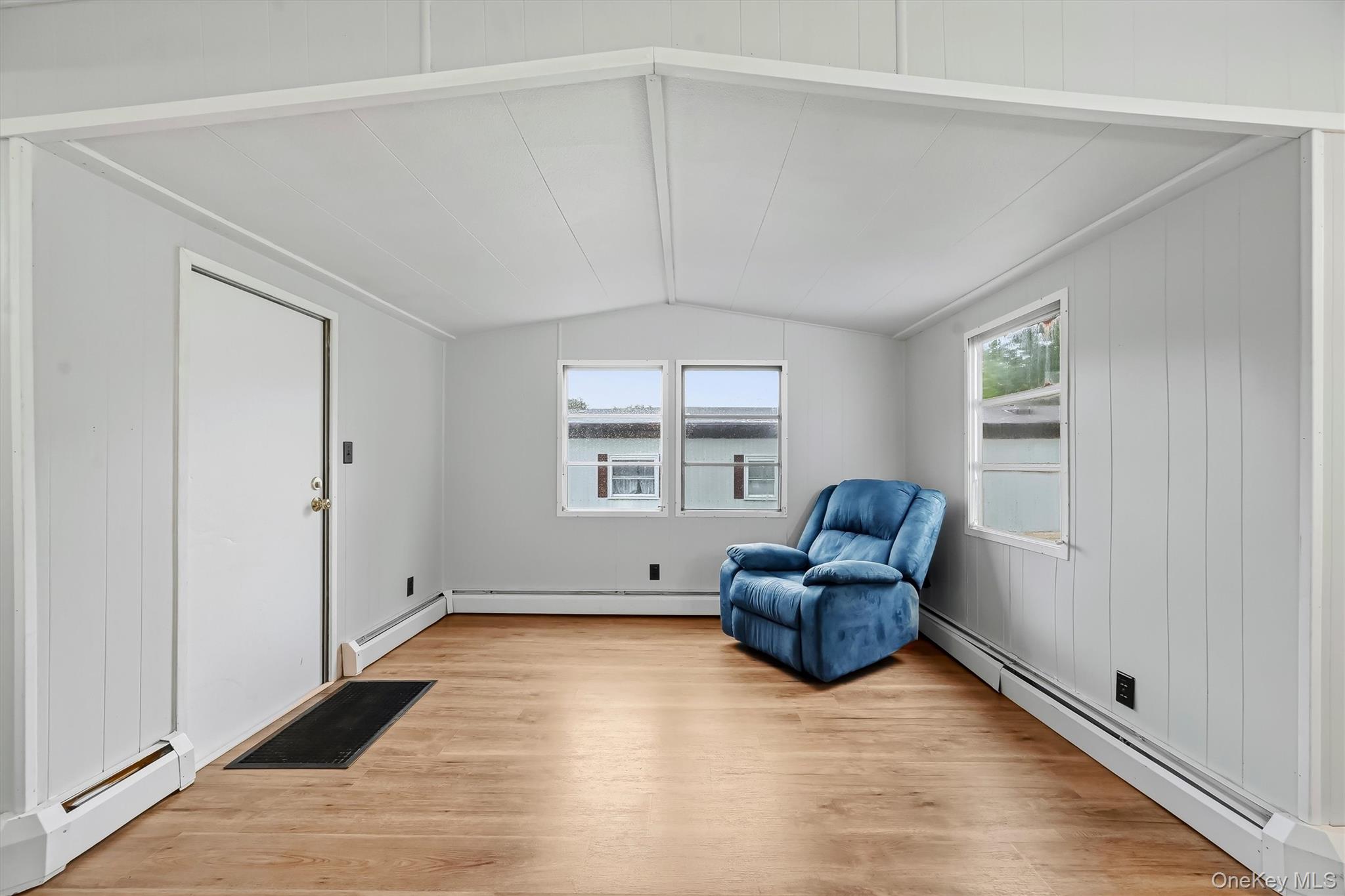 327 Currycross Road New Windsor, NY 12553 - Photo 5 of 26