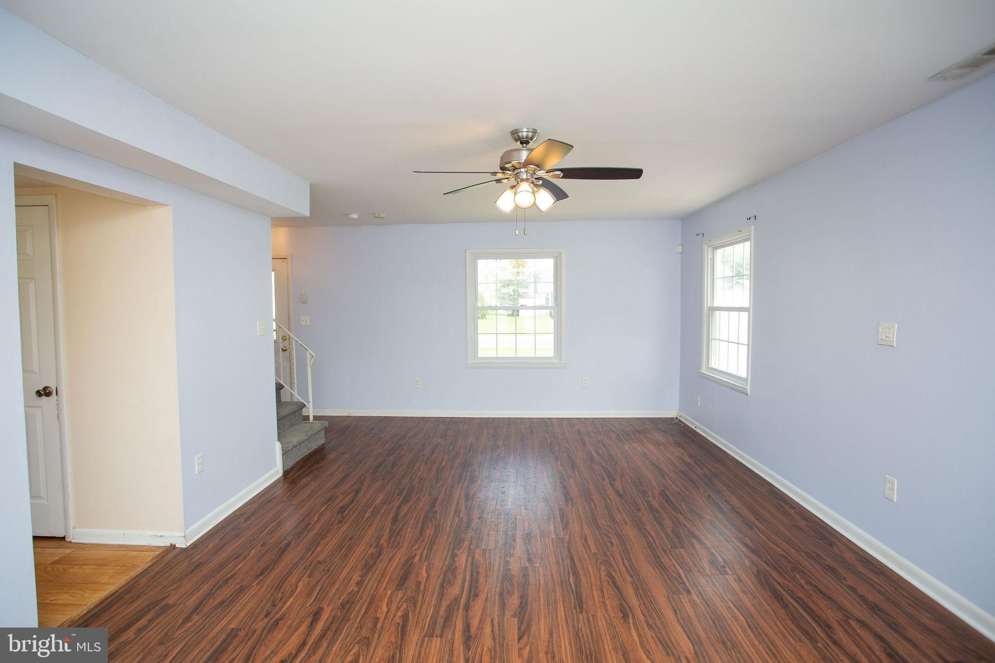 27 Bendix Lane Willingboro, NJ 08046 - Photo 5 of 49