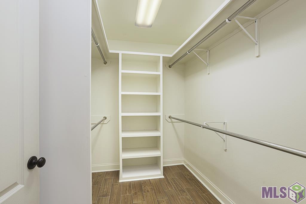 12035 Arrowood Avenue Baton Rouge, LA 70818 - Photo 11 of 26 Primary closet