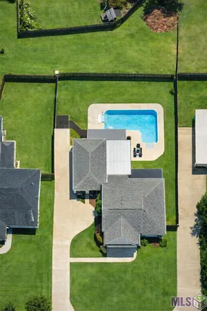 $300,000 | 12035 Arrowood Avenue, Baton Rouge, LA 70818