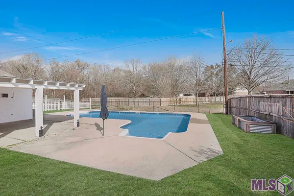 $300,000 | 12035 Arrowood Avenue, Baton Rouge, LA 70818