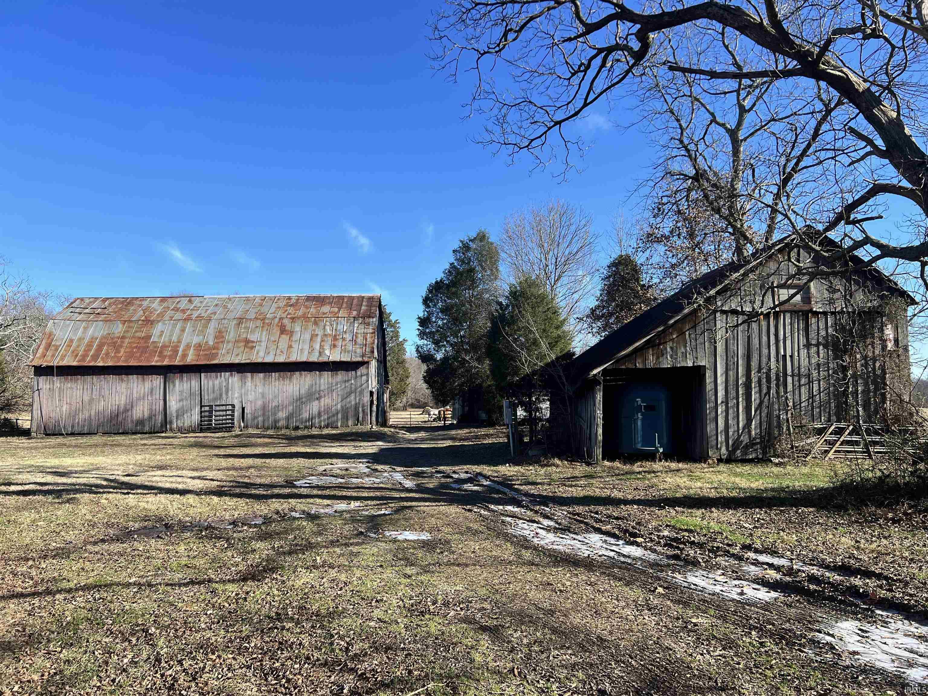 545 Sr Evanston, IN 47531 - Photo 34 of 36