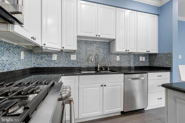 $870,000 | 13802 Lambertina Place, Rockville, MD 20850