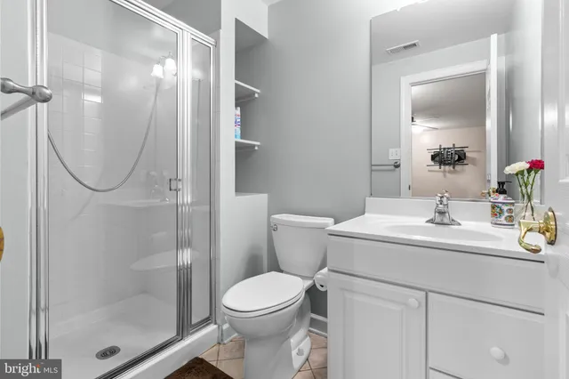 $870,000 | 13802 Lambertina Place, Rockville, MD 20850