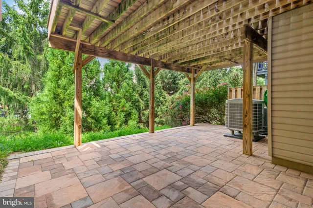 $870,000 | 13802 Lambertina Place, Rockville, MD 20850