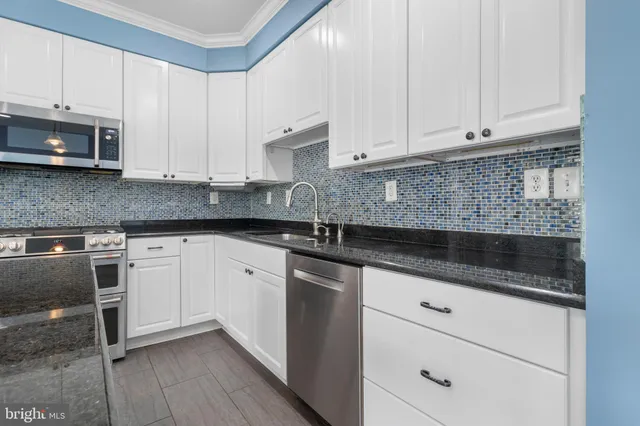 $870,000 | 13802 Lambertina Place, Rockville, MD 20850