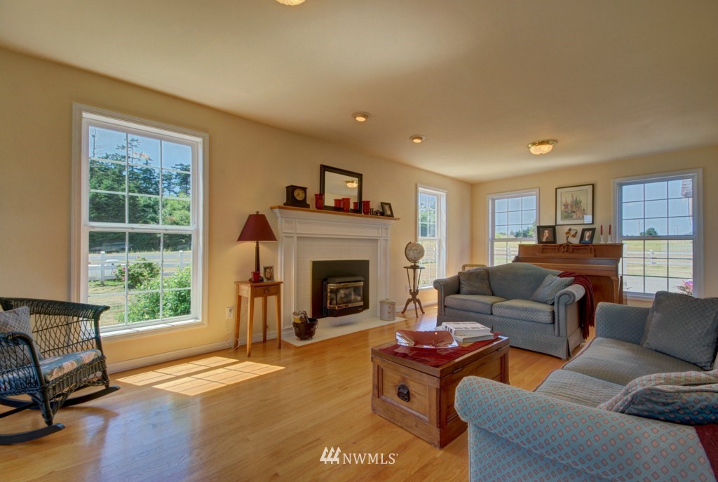 975 Engle Road Coupeville, WA 98239 - Photo 8 of 25 Gallery Image 8