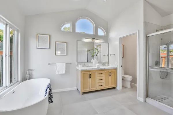 $2,480,000 | 15 Serramar Drive, Oakland, CA 94611