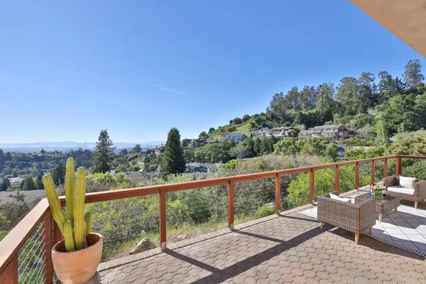 $2,480,000 | 15 Serramar Drive, Oakland, CA 94611