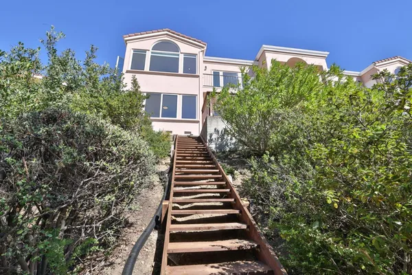 $2,480,000 | 15 Serramar Drive, Oakland, CA 94611
